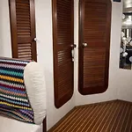 Botel Le Duplex Des Marinas, Dog Friendly & Parking Inclus, 1m90 Sous Plafond *