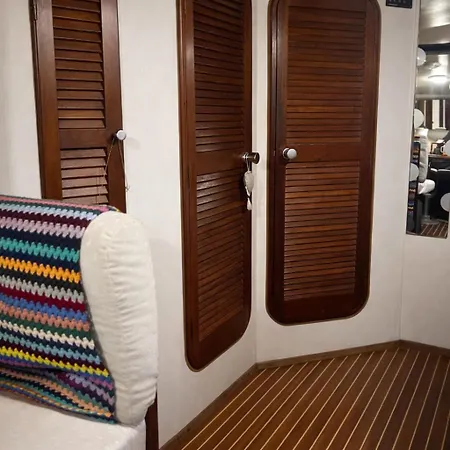 ספינת מלון Le Duplex Des Marinas, Dog Friendly & Parking Inclus *