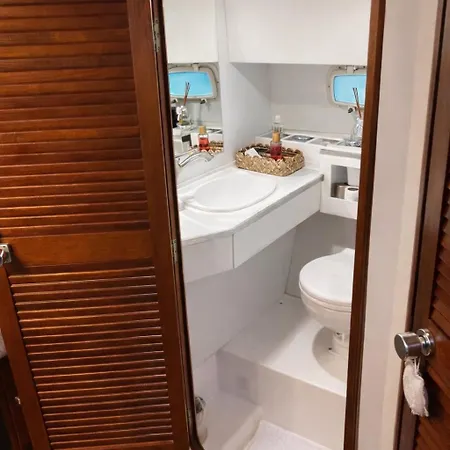 Tekne Le Duplex Des Marinas, Dog Friendly & Parking Inclus, 1m90 Sous Plafond Deauville