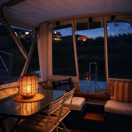 Le Duplex Des Marinas Avec Parking 1M80 Sous Plafond Botel *