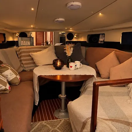 Le Duplex Des Marinas Avec Parking 1m80 Sous Plafond *