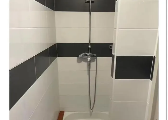 Le Duplex Des Marinas, Dog Friendly & Parking Inclus * 多维尔